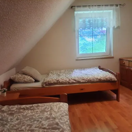 Pod Jesionami Semesterbostad Stronie Śląskie