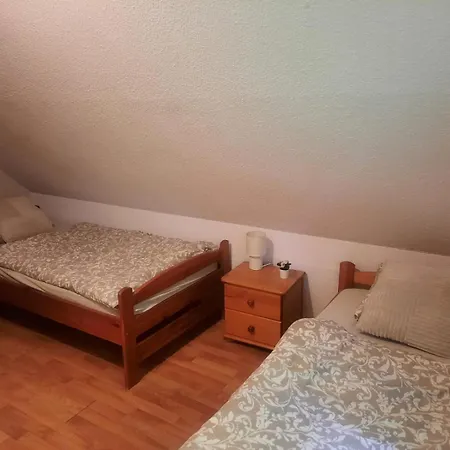 Semesterbostad Pod Jesionami Stronie Śląskie