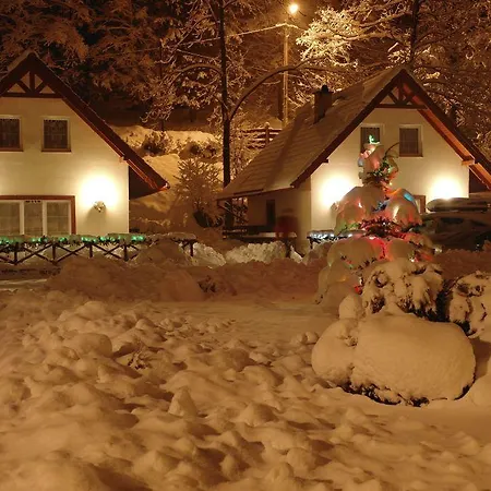 Semesterbostad Pod Jesionami *